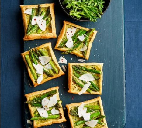 Read more about the article Asparagus and Ricotta Salata Tartlets