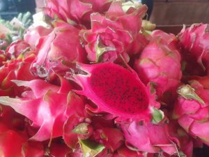 Read more about the article Dragon fruit is in season NOW!