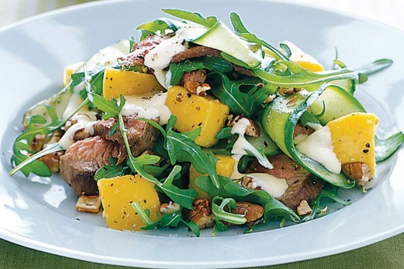 Read more about the article Lamb, mango and pecan salad